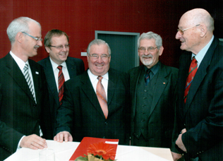 Professor Encarnacao at the colloquium in honor of his retirement 2009 with the three presidents of TU Darmstadt (Prof. H. Böhme, † 29. Dezember 2012, president 1971 - 1995, Prof. J. Wörner, president 1995 - 2007, Prof. H. J. Prömel, president 2007 - 2019) and Prof. R. Piloty († 21. Januar 2013, Founder of computer science in Darmstadt)
